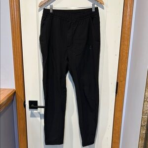 NWOT Nike Black Joggers Slim Fit High Waist